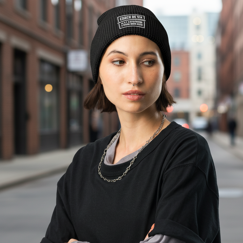 Bonnet en tricot simple - M'a t'apprendre à vivre mon osti